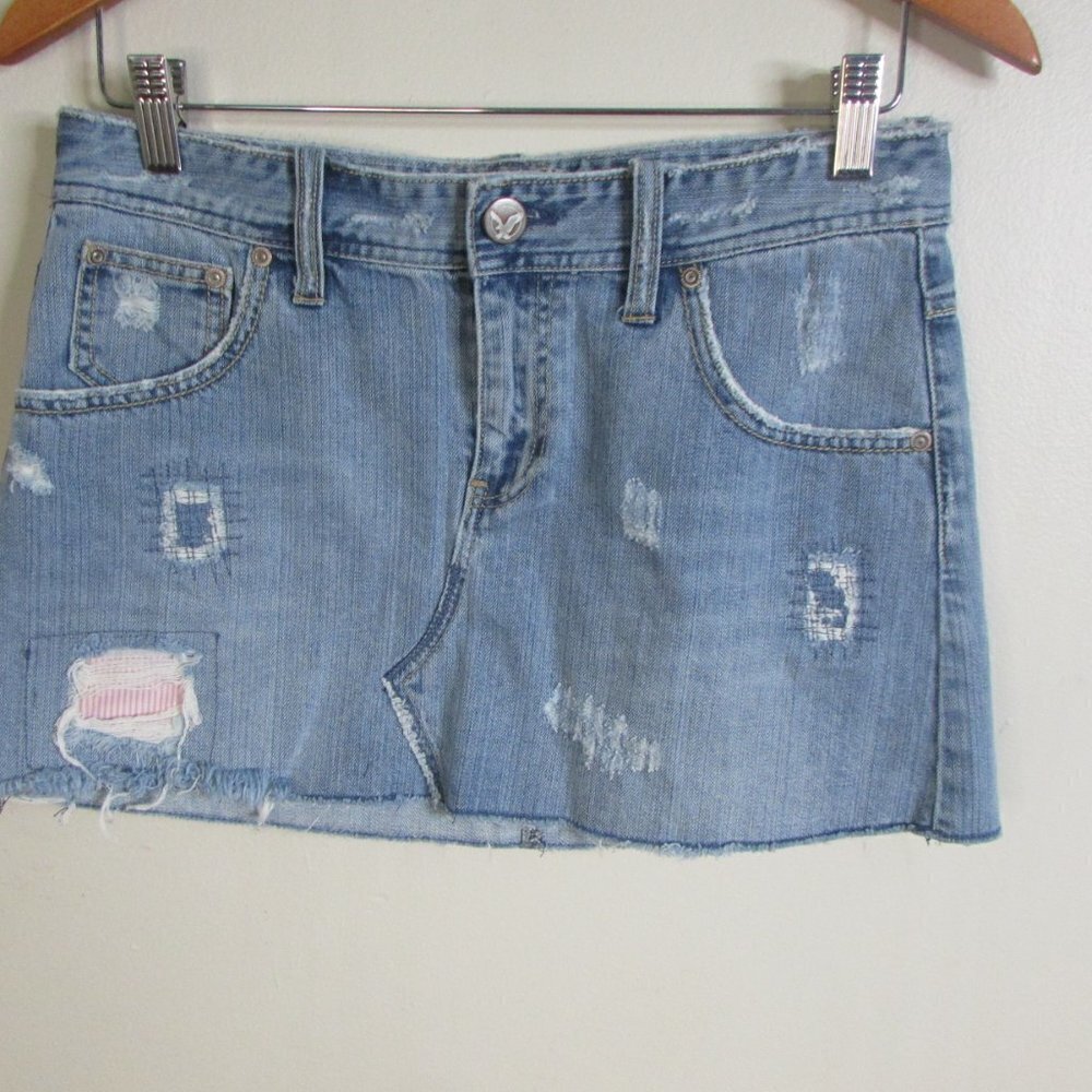 American Eagle Mini Skirt 6 Distressed Denim - Picture 2 of 13